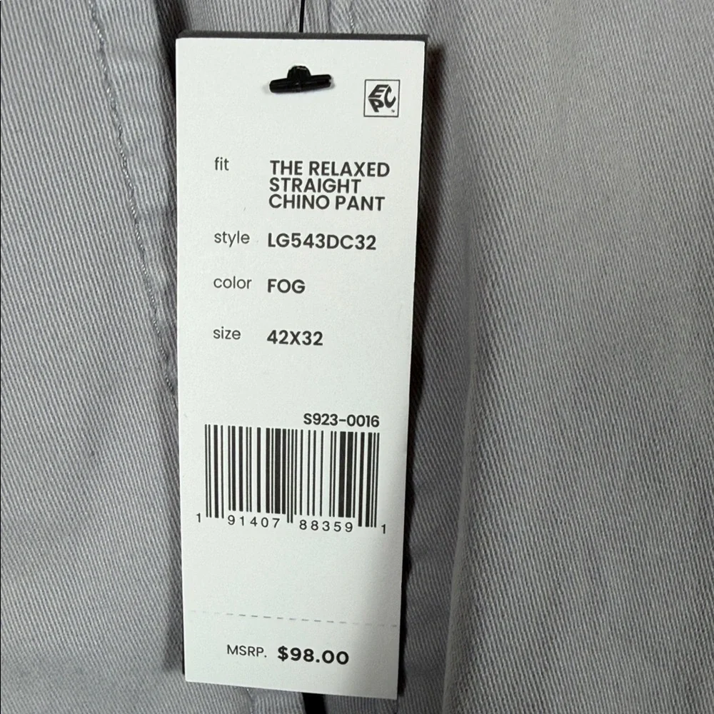 Liverpool Relaxed Straight Chino Pants in Light Gray